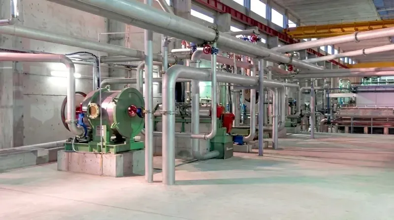 Parason 250 TPD paper mill project: capacity-band plant layout showing piping, vessels, and machine hall