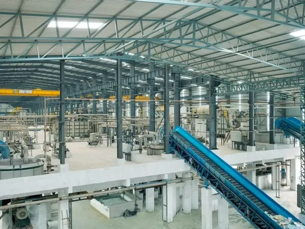 Parason stock preparation system live installation in paper mill factory — pulping and screening equipment running