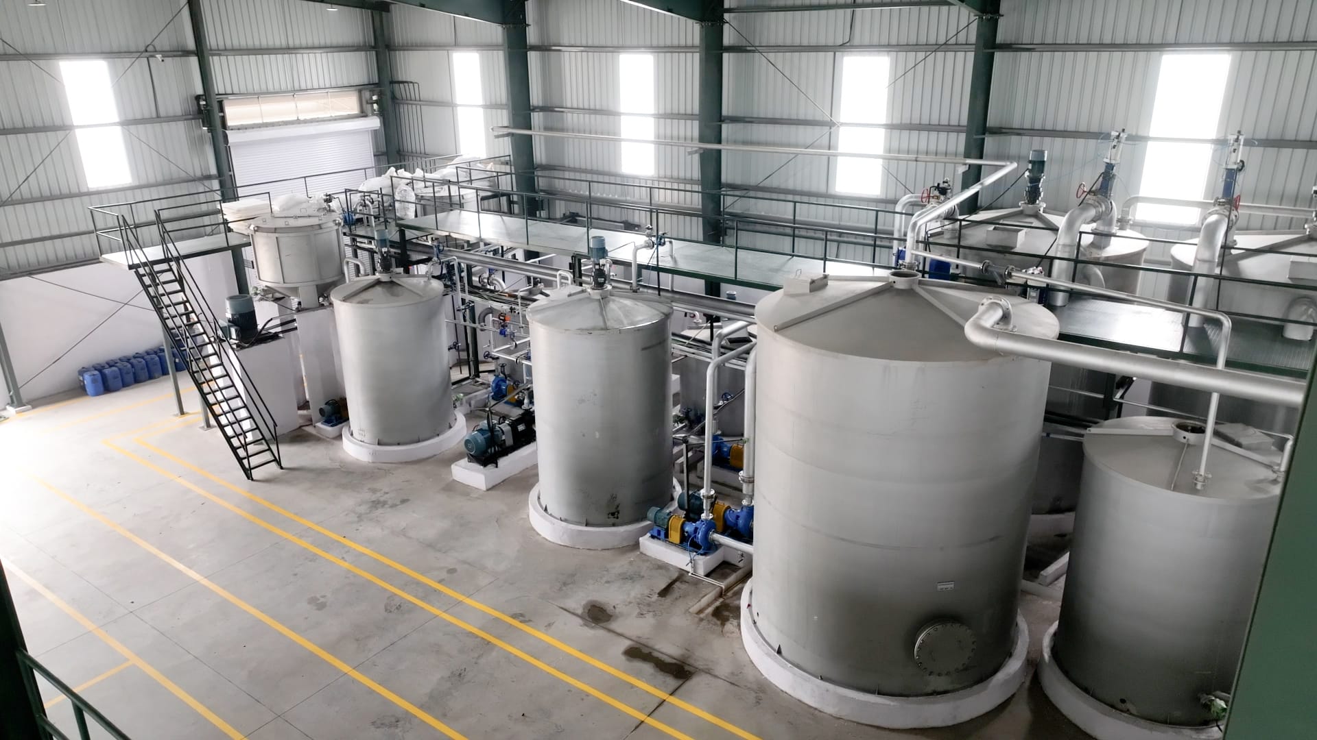 Stock Preparation System with tanks and pumps